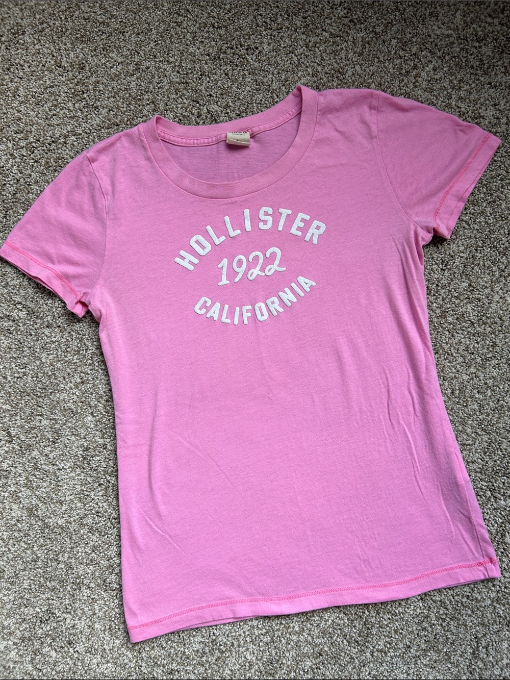 Hollister Pink 1922 California' Crewneck Short Sleeve Tee - Size L